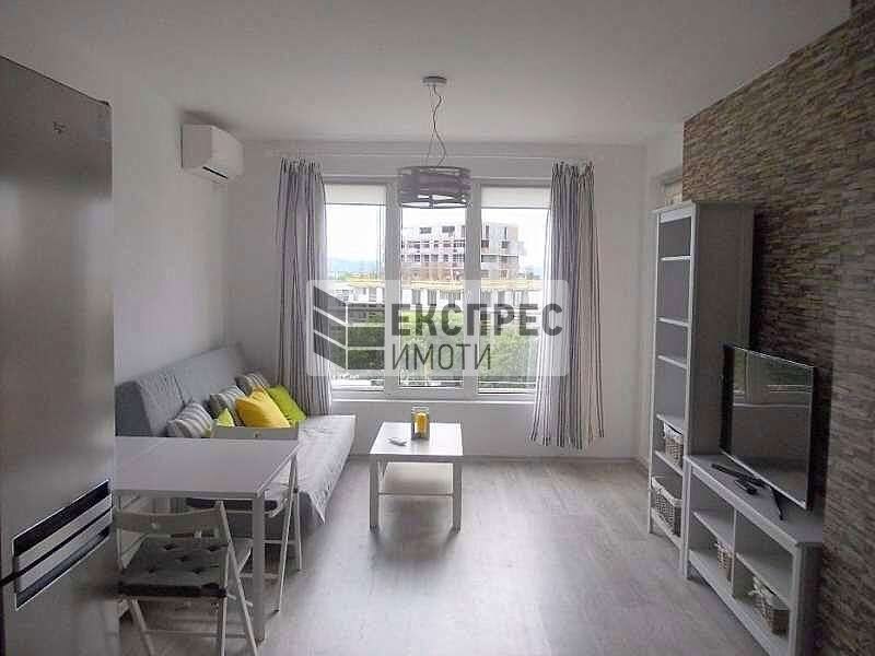 Нов, Обзаведен, Двустаен апартамент