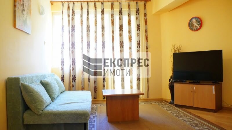 Furnished 2 bedroom apartment