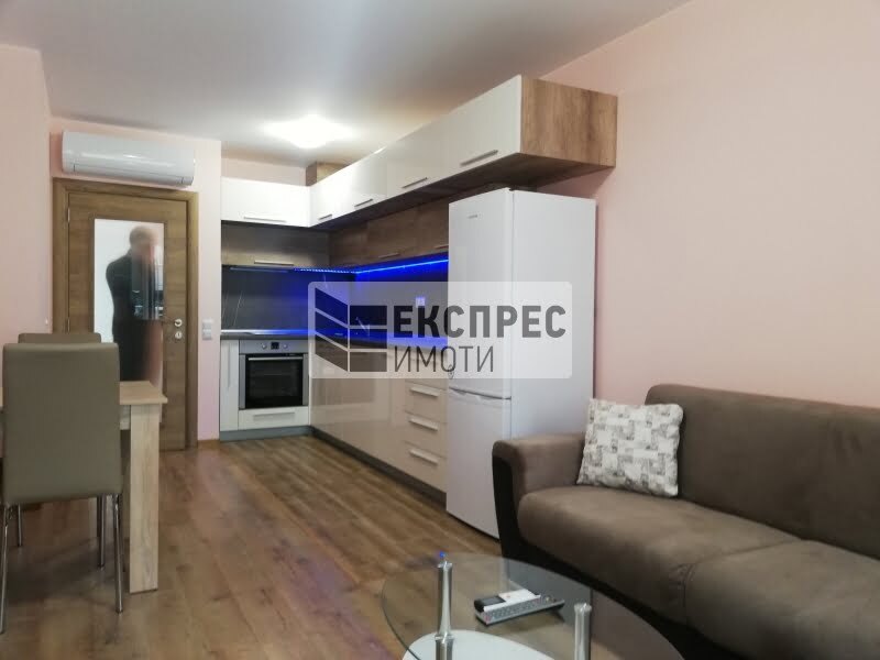 Furnished 1 Schlafzimmer Wohnung
