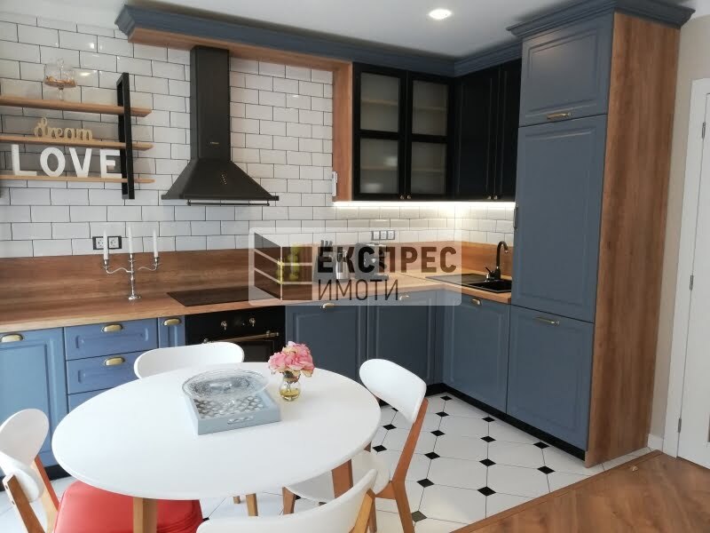 Нов Луксозен Обзаведен Двустаен апартамент