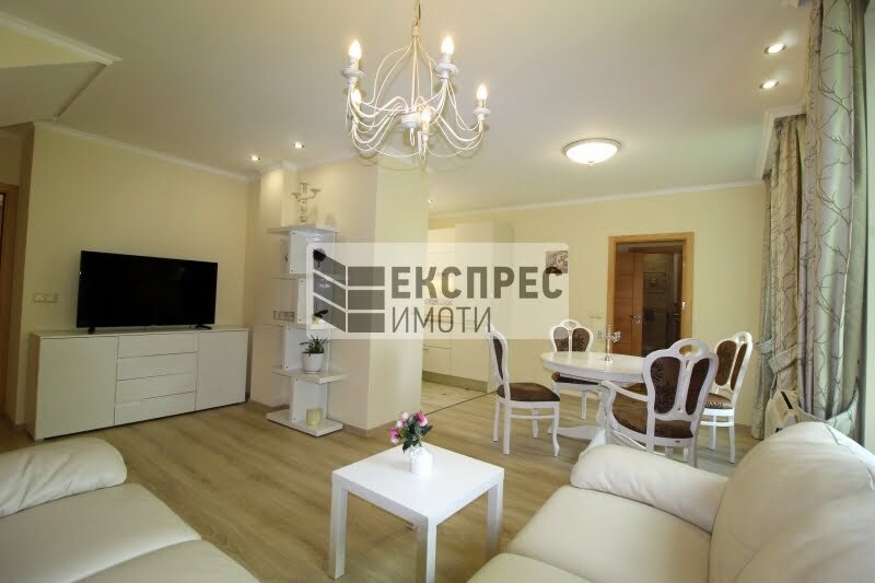 Luxury, Furnished 2 bedroom apartment
