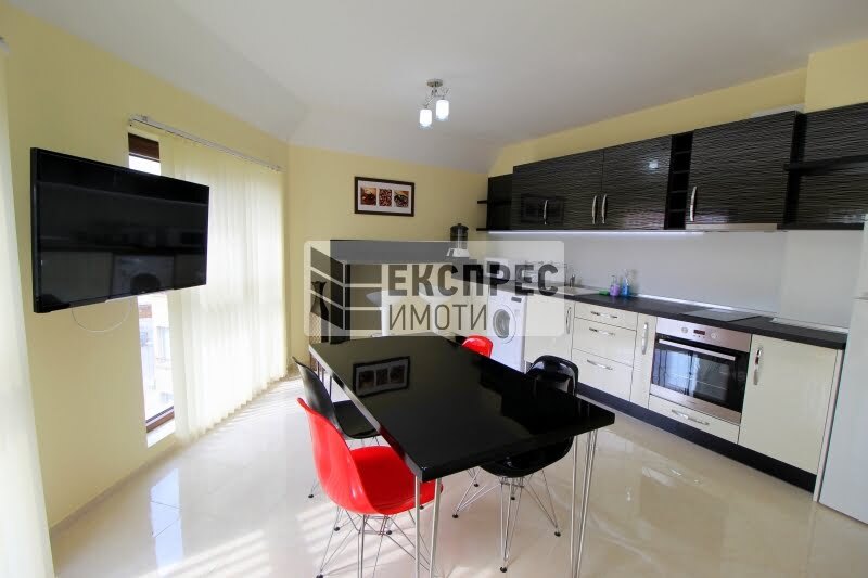Furnished 2 bedroom apartment