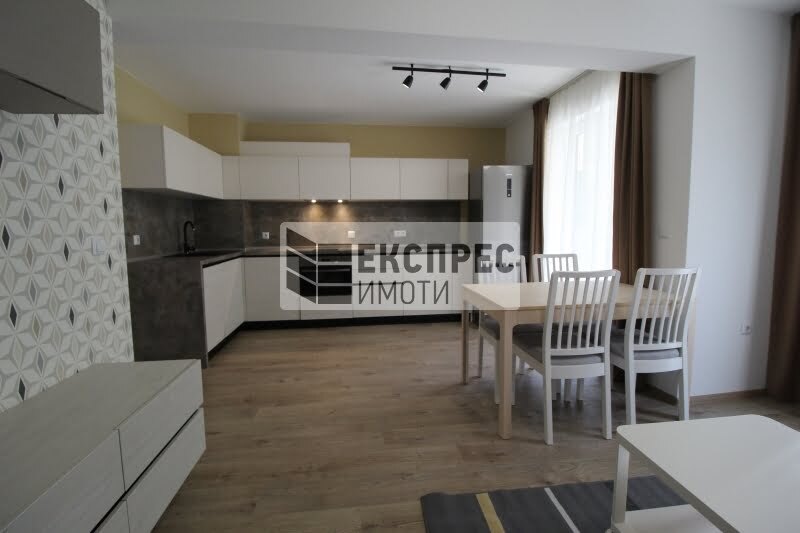 Furnished 2 bedroom apartment
