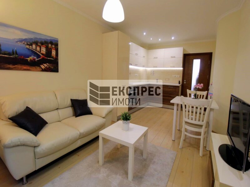 Luxury, Furnished 1 bedroom apartment