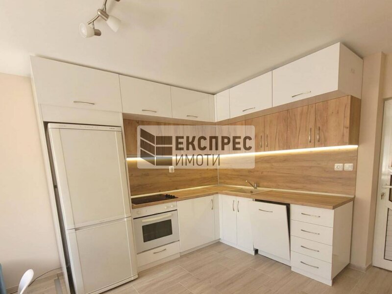 Furnished 2 bedroom apartment