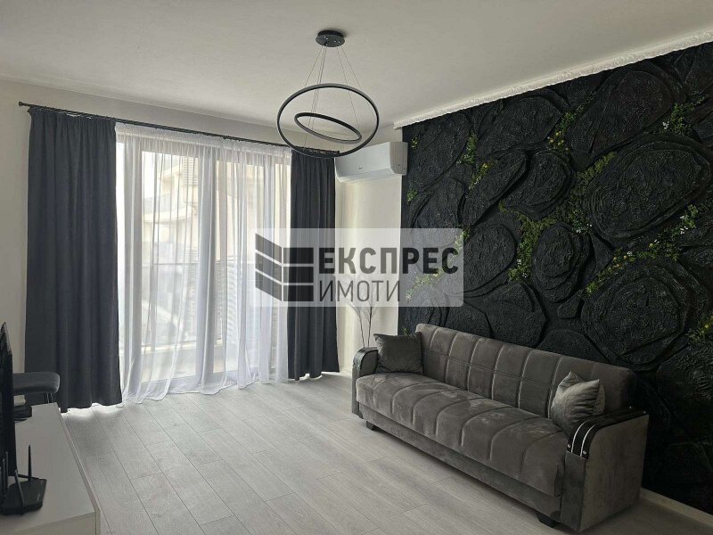 Möbliert, 2 Schlafzimmer Wohnung