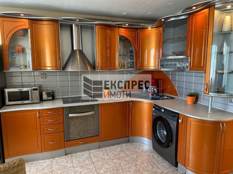 FURNISHED 2 bedroom apartment