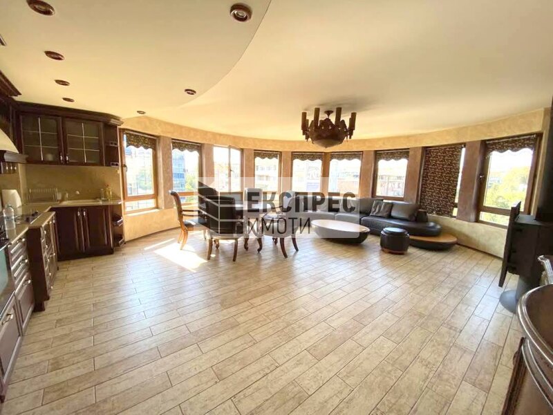 Furnished 2 bedroom apartment