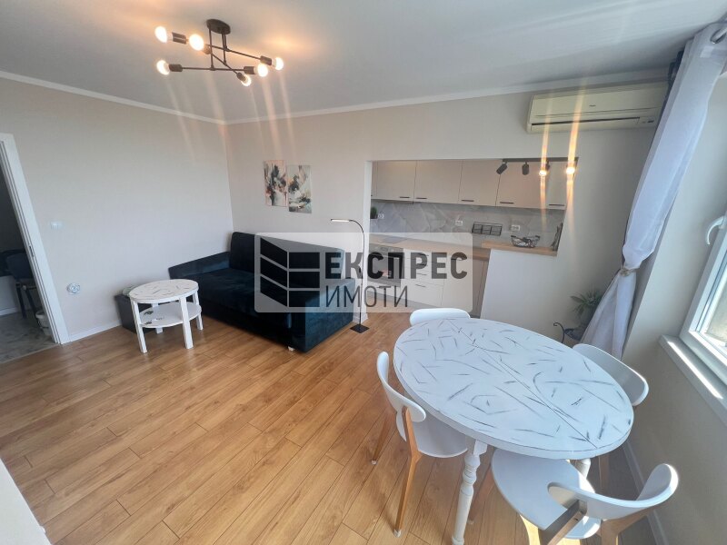 Furnished, Newly Refurbished 1 bedroom apartment