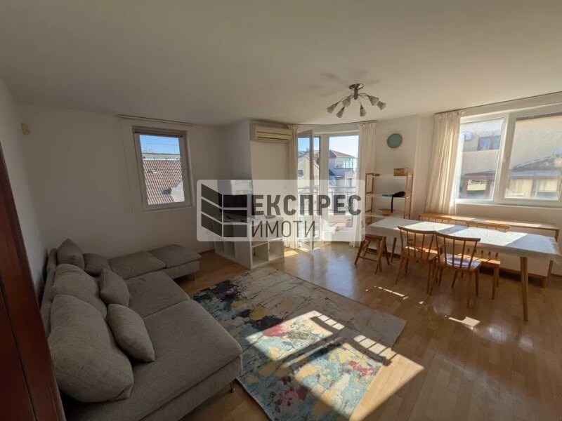 Furnished 2 bedroom apartment
