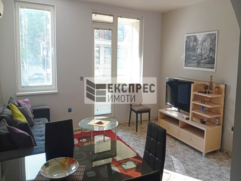 Furnished 2 bedroom apartment