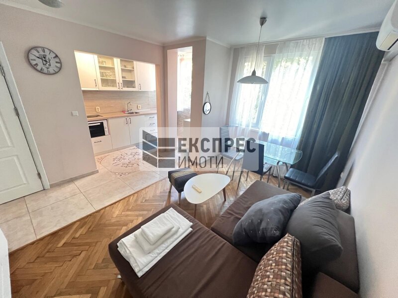 Furnished, 1 bedroom apartment