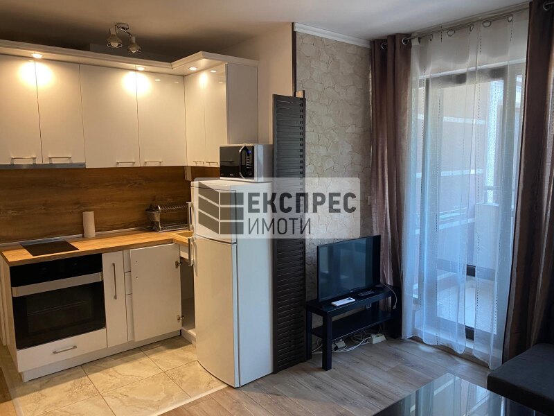 Furnished 1 bedroom apartment