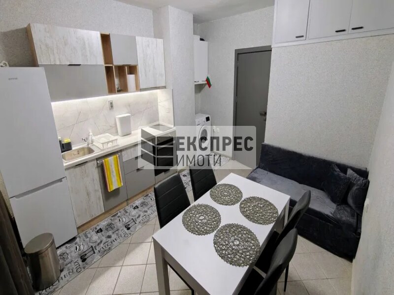 Furnished 3 bedroom apartment