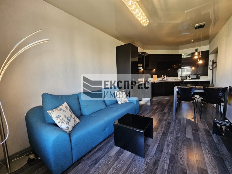 Furnished 2 bedroom apartment