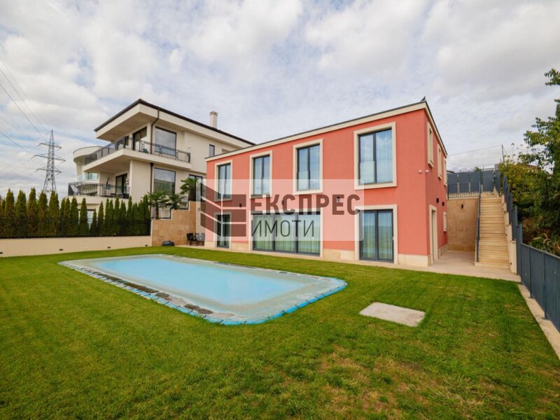 Обзаведена, нова, луксозна Къща