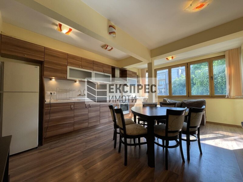 Furnished 2 bedroom apartment