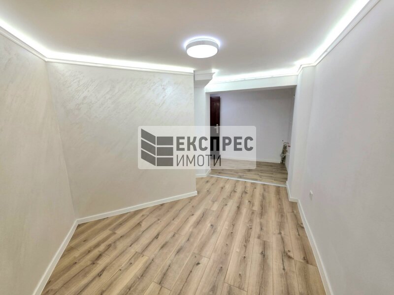 Необзаведен Едностаен апартамент