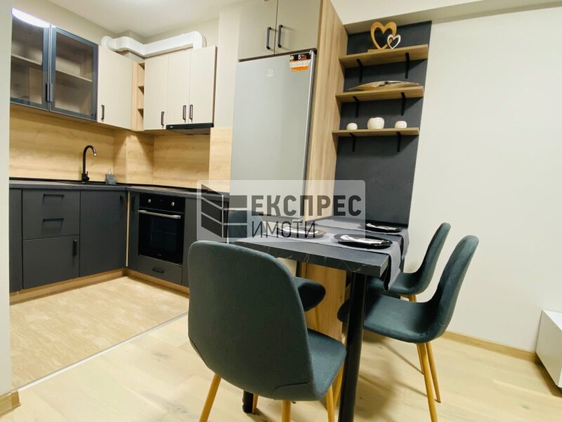  1 Schlafzimmer Wohnung