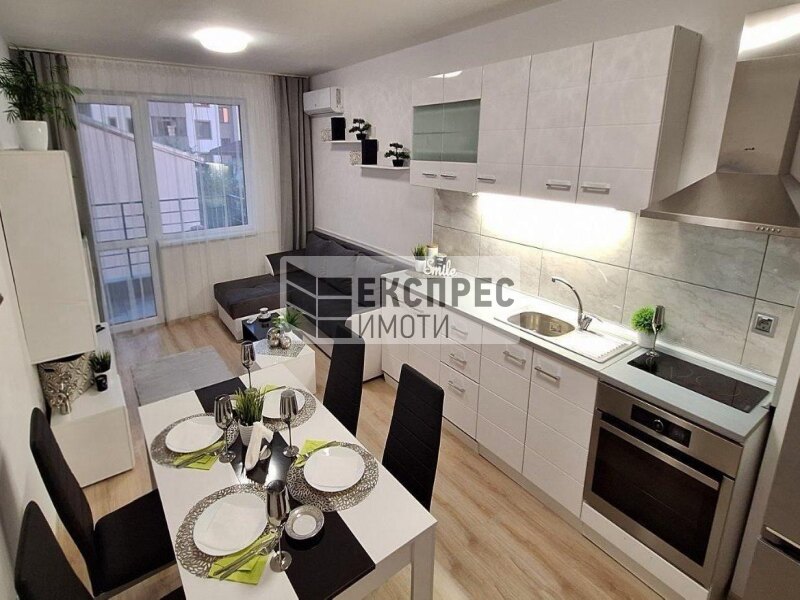 Furnished 2 bedroom apartment