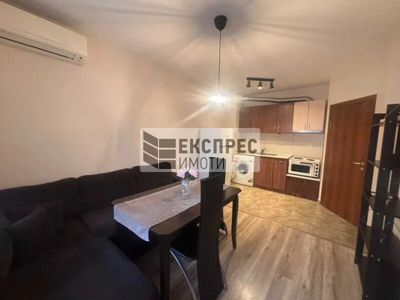 Furnished 1 Schlafzimmer Wohnung