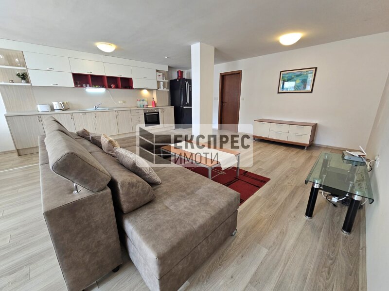 Луксозен,Обзаведен Четиристаен апартамент