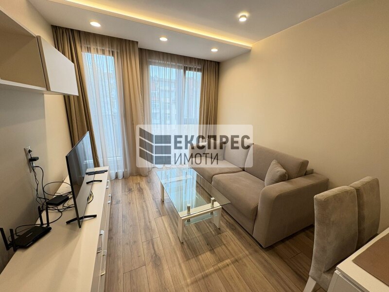 Обзаведен, нов Двустаен апартамент