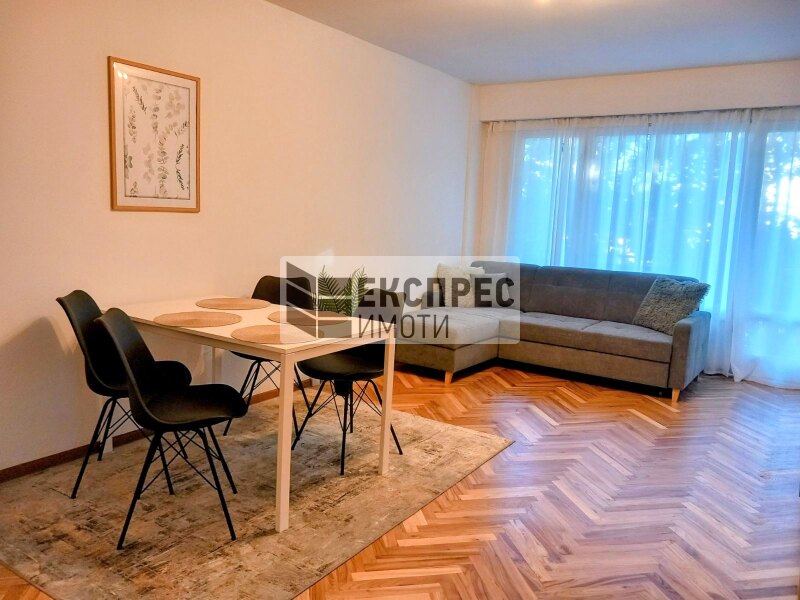  1 Schlafzimmer Wohnung
