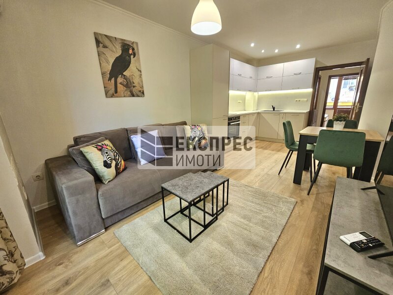 Luxury, Furnished 1 Schlafzimmer Wohnung
