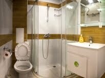 Луксозен Обзаведен Тристаен апартамент, Окръжна болница