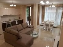 Обзаведен, нов, луксозен Тристаен апартамент, Изток
