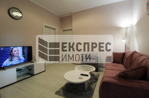 Нов, Обзаведен, Тристаен апартамент, Център