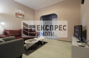 Нов, Обзаведен, Тристаен апартамент, Център