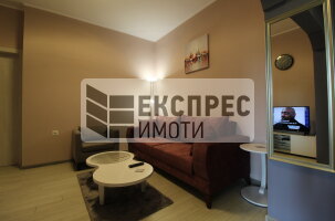 Нов, Обзаведен, Тристаен апартамент, Център
