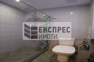 Нов, Обзаведен, Тристаен апартамент, Център