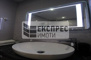 Нов, Обзаведен, Тристаен апартамент, Център