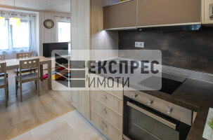 Нов, Обзаведен, Луксозен Тристаен апартамент, Окръжна болница
