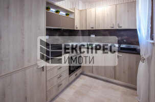 Нов, Обзаведен, Луксозен Тристаен апартамент, Окръжна болница