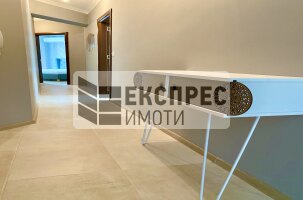 Нов, Обзаведен, Луксозен Тристаен апартамент, Окръжна болница
