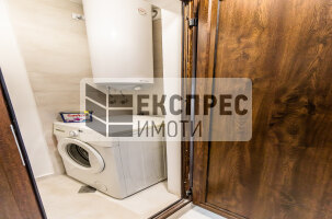Нов, Обзаведен, Луксозен Тристаен апартамент, Окръжна болница