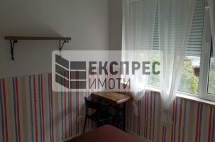 Луксозен Обзаведен Тристаен апартамент, Окръжна болница