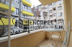 Нов, Луксозно, Обзаведен Двустаен апартамент, Център