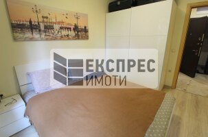 Нов, Луксозно, Обзаведен Двустаен апартамент, Окръжна болница