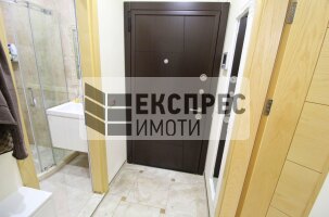 Нов, Луксозно, Обзаведен Двустаен апартамент, Окръжна болница