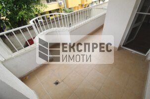 Нов, Обзаведен, Тристаен апартамент, Окръжна болница