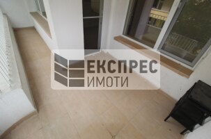 Нов, Обзаведен, Тристаен апартамент, Окръжна болница