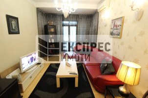 Луксозен Двустаен апартамент, Гръцка махала