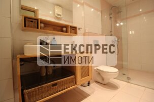 Луксозен Двустаен апартамент, Гръцка махала
