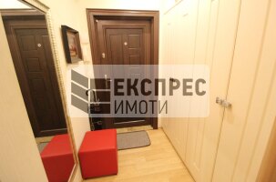 Луксозен Двустаен апартамент, Гръцка махала