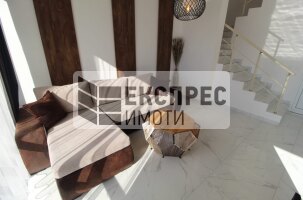  House, Sotira